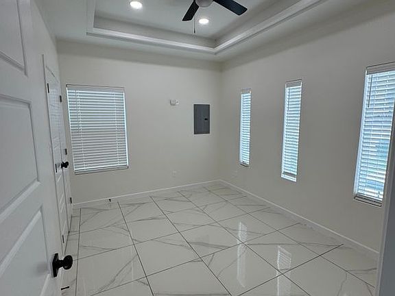 4th image of 1515 W B St