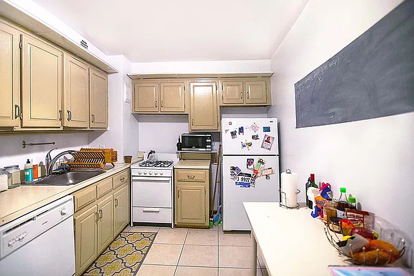 Rented by LG Fairmont Group | media 26