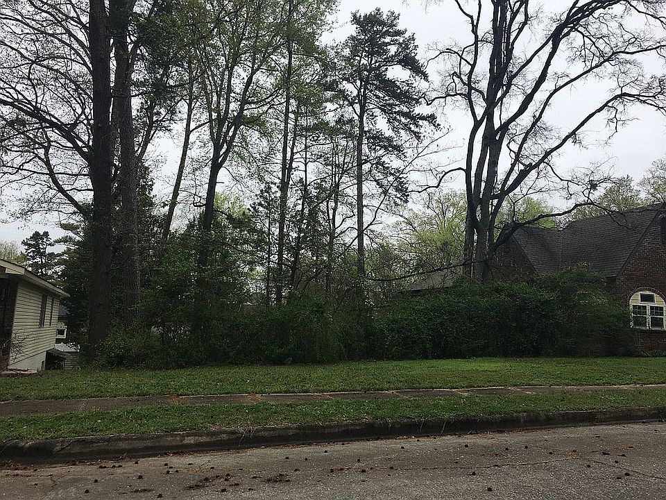 Wooded lot