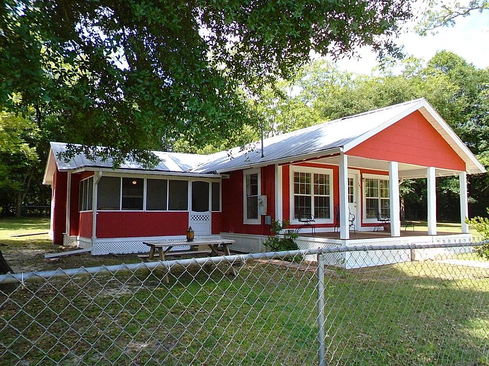 1st image of 761 Live Oak Ave W