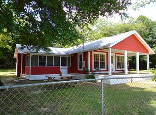 761 Live Oak Ave W, Defuniak Springs, FL 32435