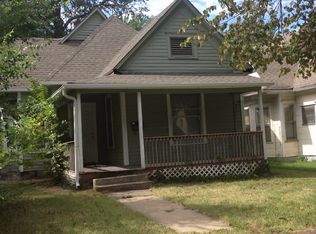 1277 SW Lane St, Topeka, KS 66604