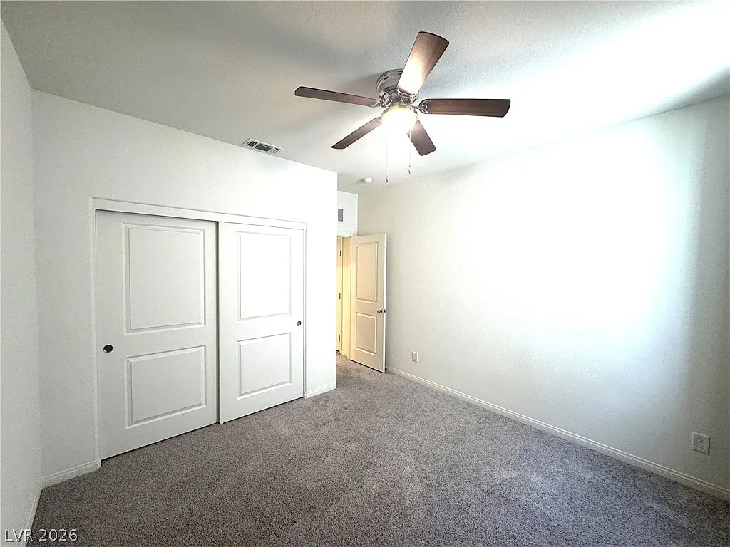 4 bed, 3.0 bath, 2118 sqft, $2,360 — Photo 4