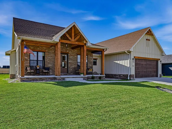 513 Zach Rd, Sergeant Bluff, IA 51054