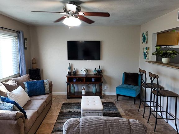 2nd image of 100 Del Rio Court #2