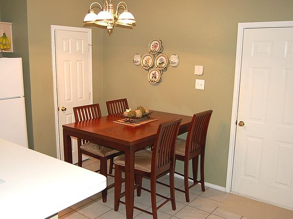 3rd image of 565 Timber Way Dr