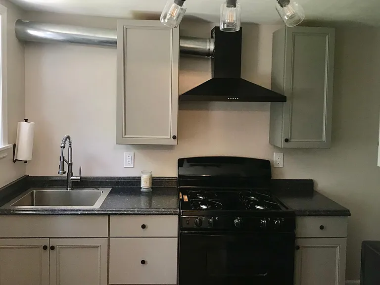 Easy to maintain stainless steel sink and gas appliances.