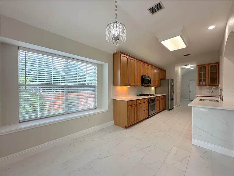 1579 Poets Way — Photo 20