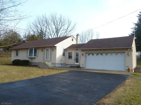72 Kennedy Rd, Andover, NJ 07821