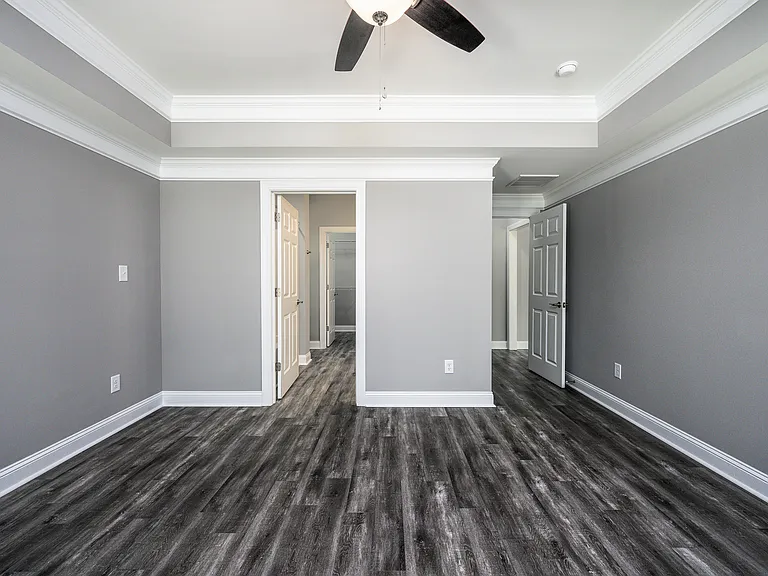 403 Hart Dr — Photo 8