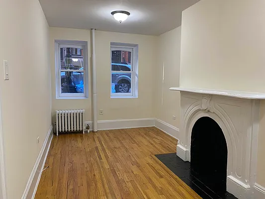 Rented by City Connections Realty | media 8