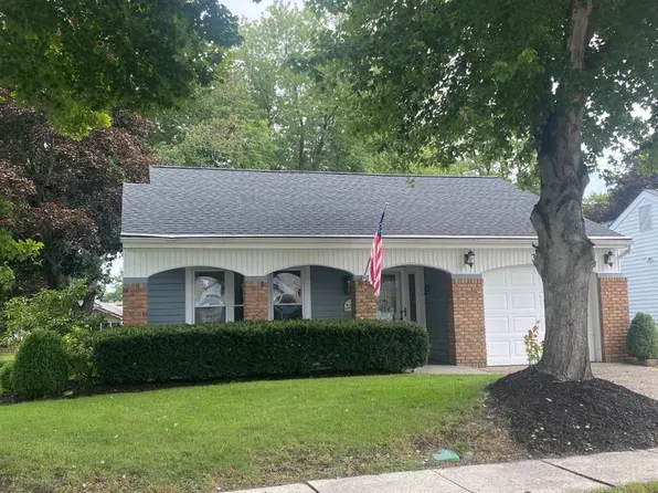 38 Dunstable Rd, Southampton, NJ 08088