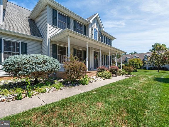 3rd image of 23 Songbird Ln
