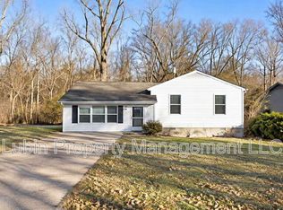 2568 Sunny Hill Dr, Memphis, TN 38127