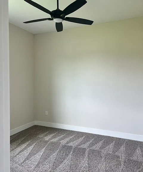 2104 Sarah Way — Photo 19