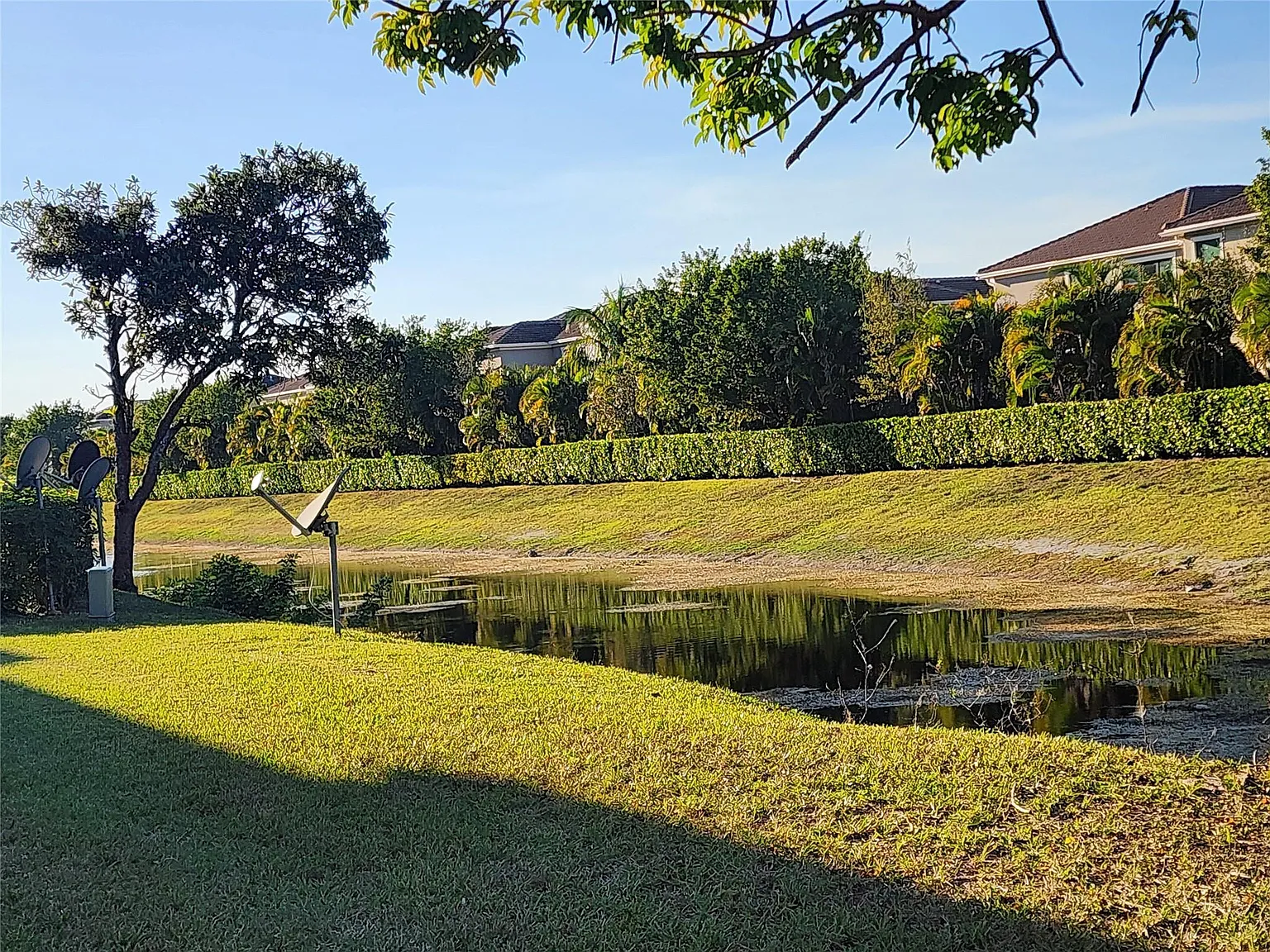 2 bed, 2.0 bath, 1054 sqft, $1,850 — Photo 3