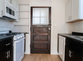 2474 W Cullom Ave #2, Chicago, IL 60618