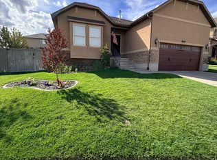 8825 N Jefferson Dr, Eagle Mountain, UT 84005