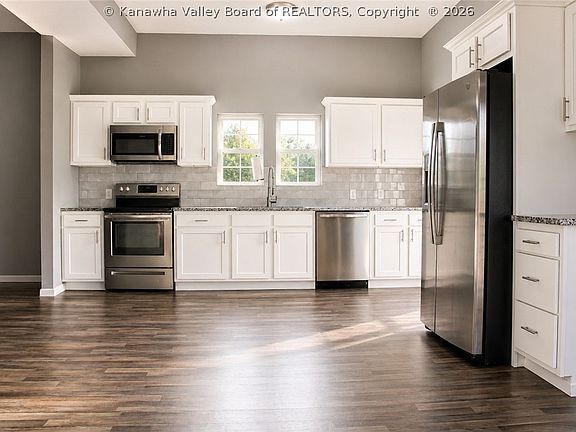 4th image of 134 Margy Ln