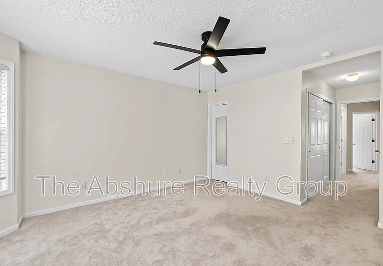 4224 Lake Woodard Dr — Photo 21