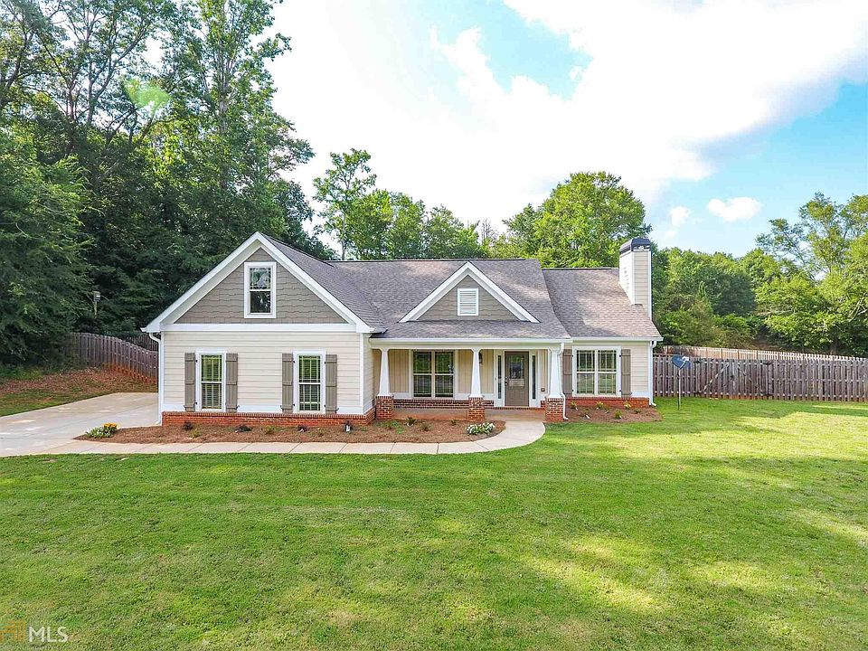 1st image of 302 River Mansion Dr