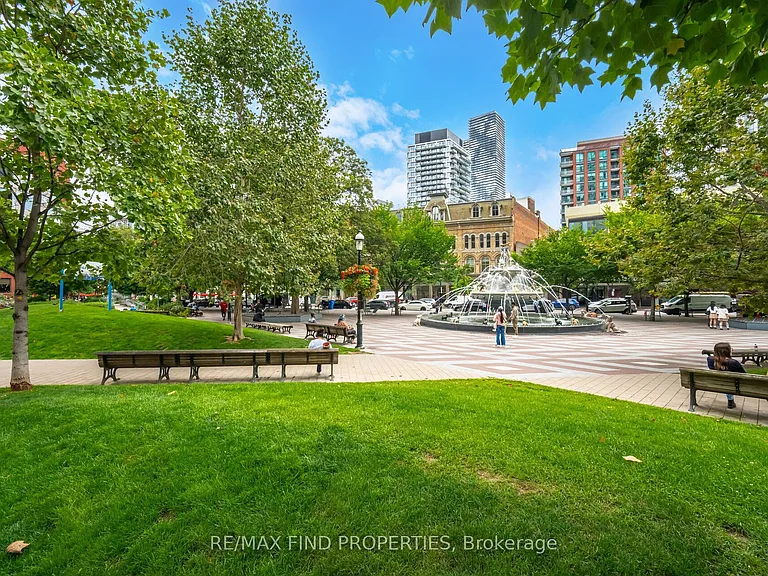 30 Wellington St E #901 — Photo 48