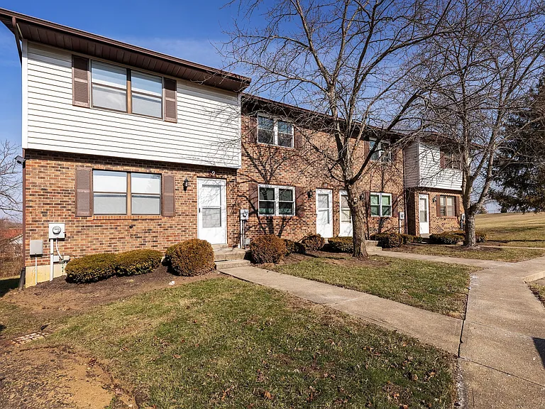 Fairfield Square Apartments