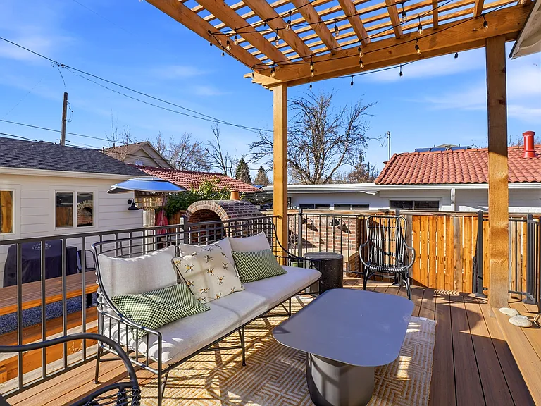 9000 Monaco St #8 — Photo 56