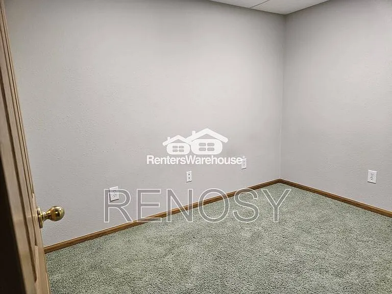1400 S 52nd St #60 — Photo 18
