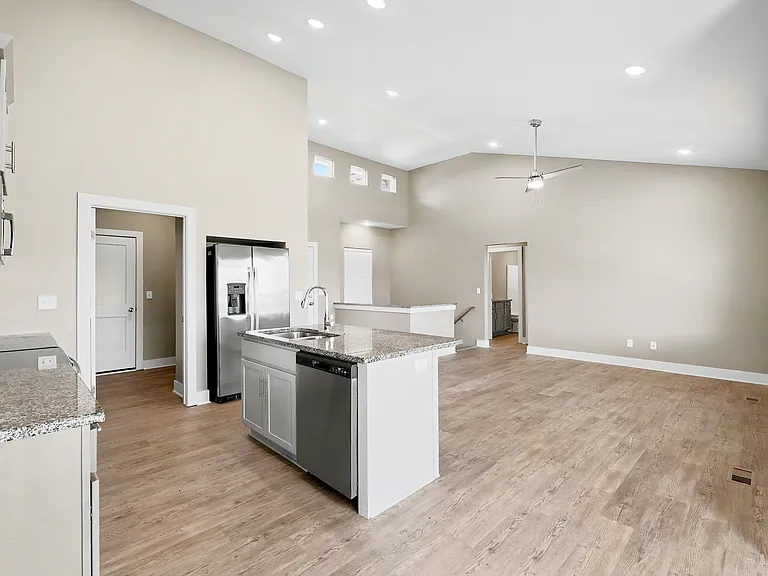 1030 Long Path St — Photo 8