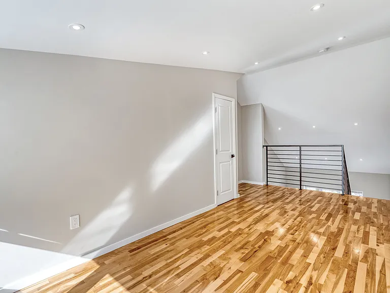 10237 Stratford Ave #B — Photo 16