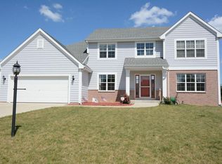 9057 N Brandy Brook Trl, Brown Deer, WI 53223