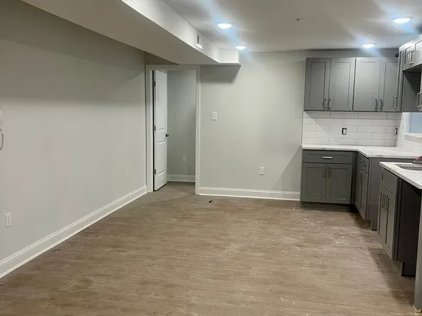 Stoneleigh Court Apartments, 4524-38 Walnut St #210-F53, Philadelphia, PA 19139