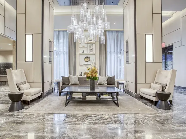 300 East 59th Street image 10 of 15