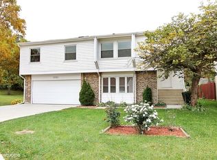 107 Alder Ct, Rolling Meadows, IL