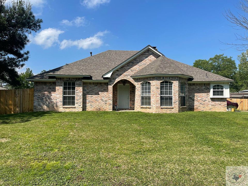 1st image of 5 Dogwood Ln