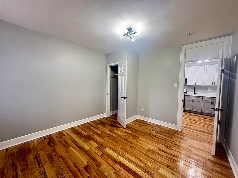 838 Communipaw Ave #3R — Photo 3