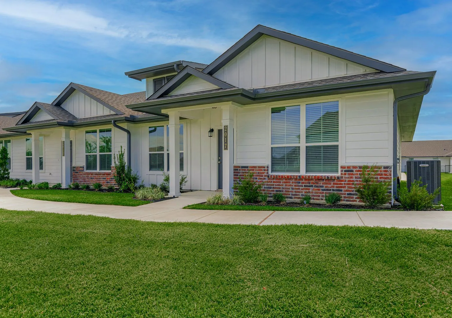 144 Trellis Pass — Photo 1