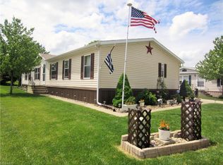 278 Island Dr, Elyria, OH 44035
