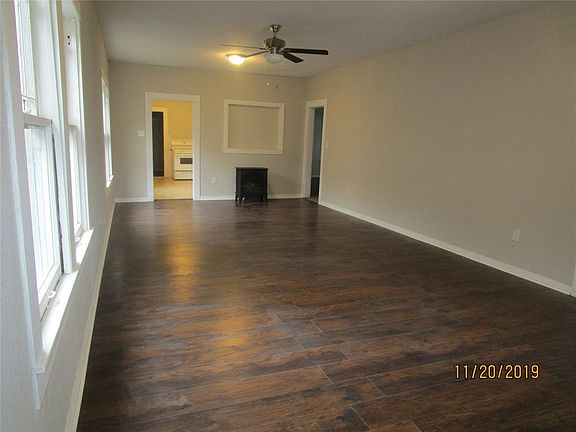 4th image of 749 Peach St