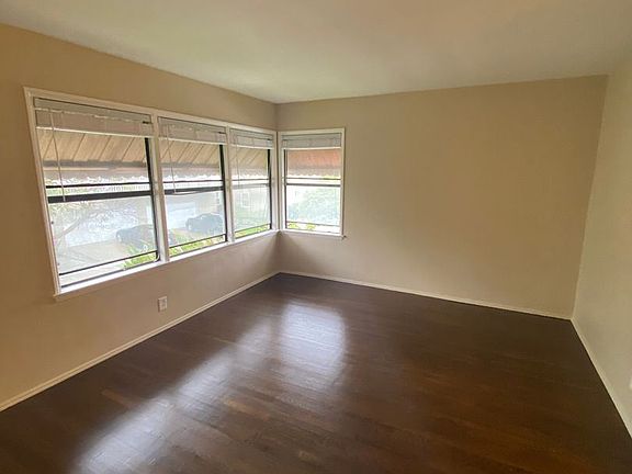 5th image of 263 Covina Ave APT 3