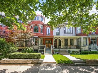 204 Clinton Ave, Oak Park, IL 60302