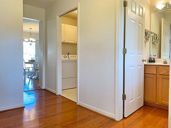 2nd image of 1412 Eastbury Dr