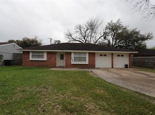 9667 Meadowvale Dr, Houston, TX 77063