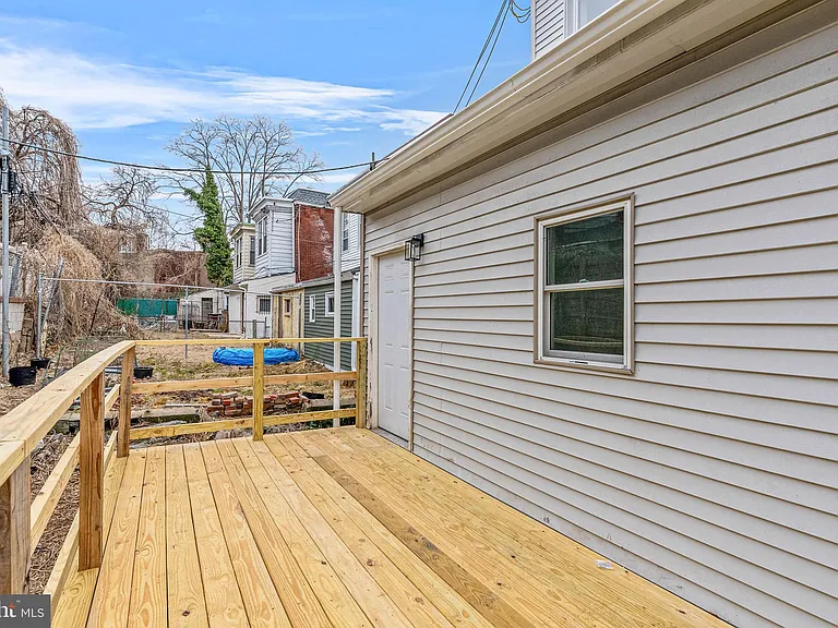 5431 Stewart St — Photo 19