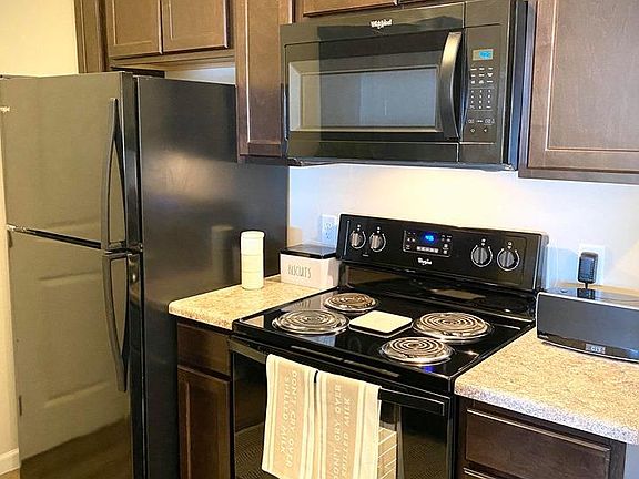 5th image of 55 Paloma Ln #204