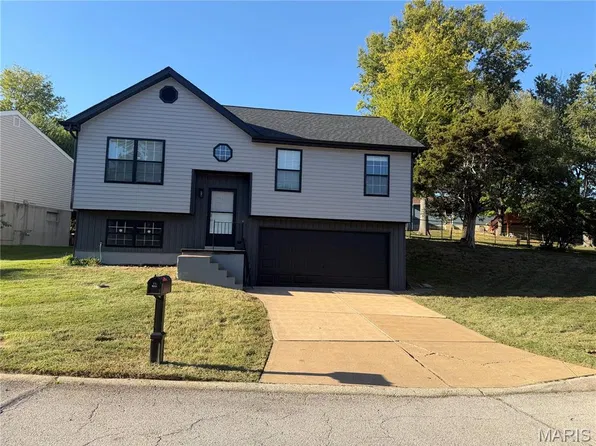 2828 Glen Haven Dr, Arnold, MO 63010