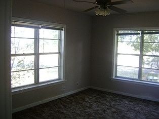 2nd image of 412 NW Ferris Ave