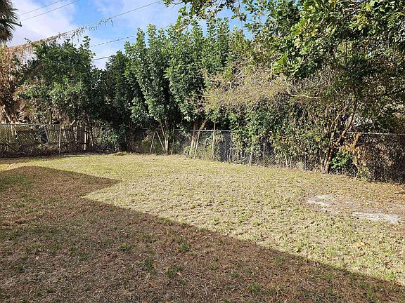 2nd image of 1375 26th Avenue SW