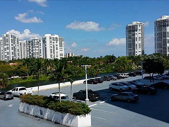 5th image of 20335 N Country Club Dr APT 2406